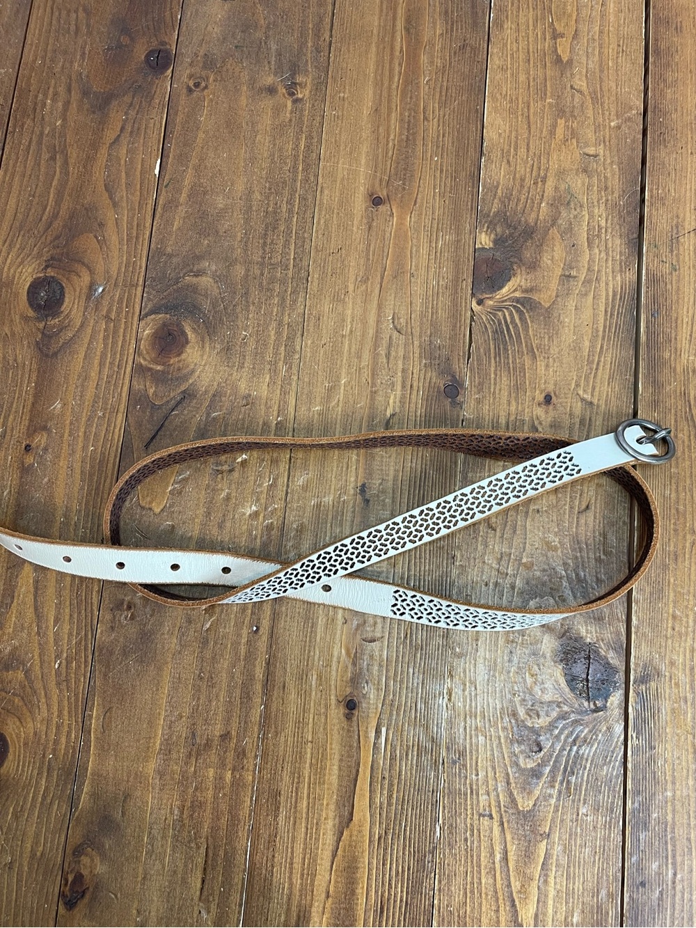 American Eagle outfitters leather belt cream laser cut design